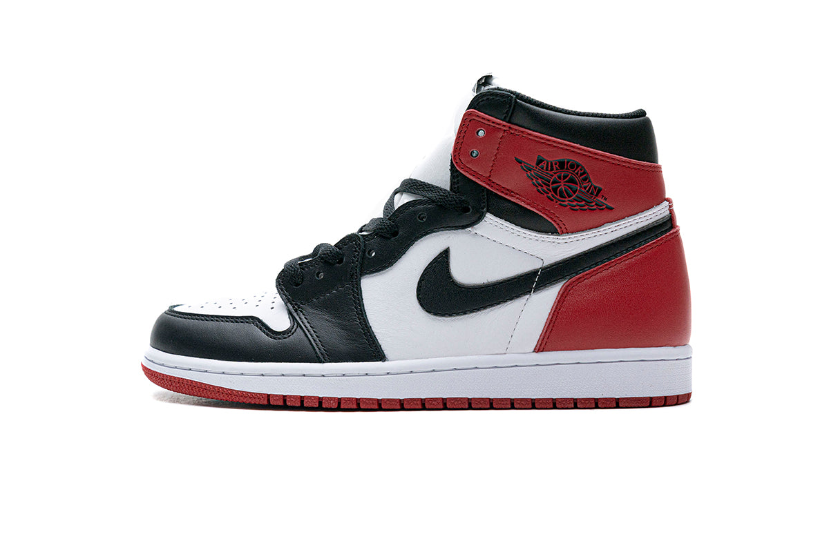 Jordan 1 Retro Black Toe (2016) 555088-125