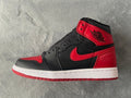 Air Jordan 1 Retro High Bred Banned (2016) 555088-001