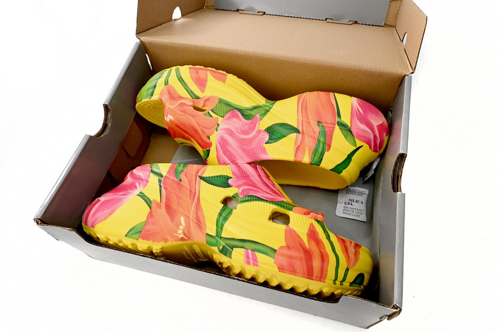 BALENCIAGA Pool Crocs Watermark Yellow 677389 W1S8F 7053