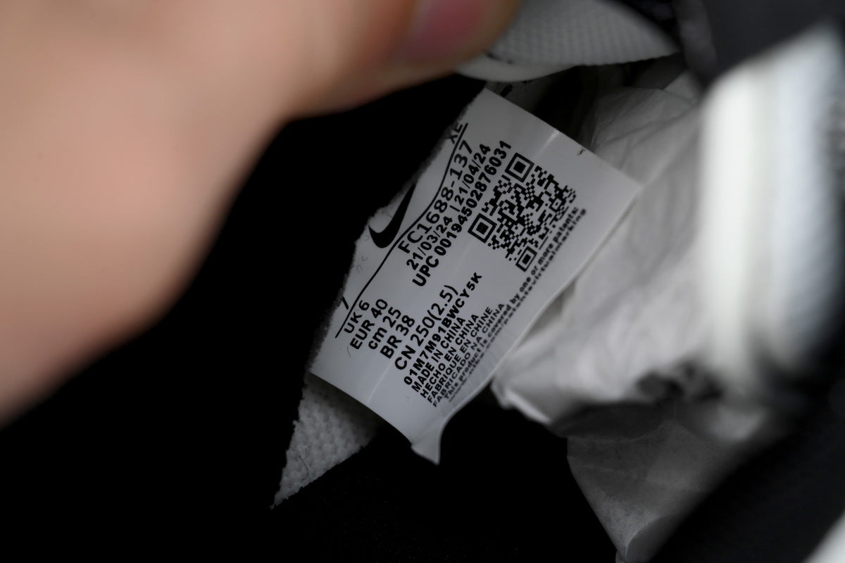 Nike Dunk Low x  Stussy White Custom FC1688-137