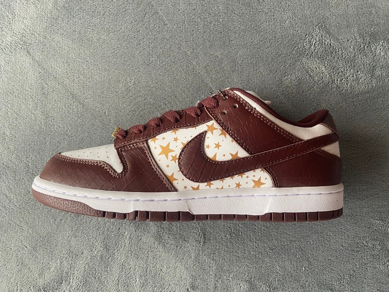 Nike SB Dunk Low Supreme Stars Barkroot Brown (2021) DH3228-103
